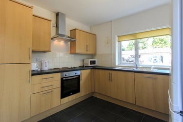 6 bed house, Malefant Street, Cathays, Cardiff, CF244QE - Image 2